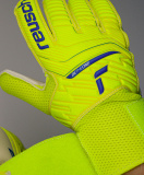 Reusch Attrakt Solid Junior 5272515 2001 white blue yellow 3